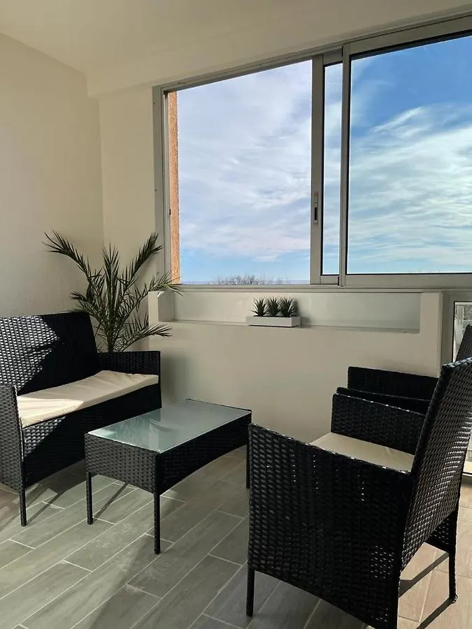 Apartment Appartement Calme Et Propre Avec Vue Sur La Mer Saint-Laurent-du-Var France