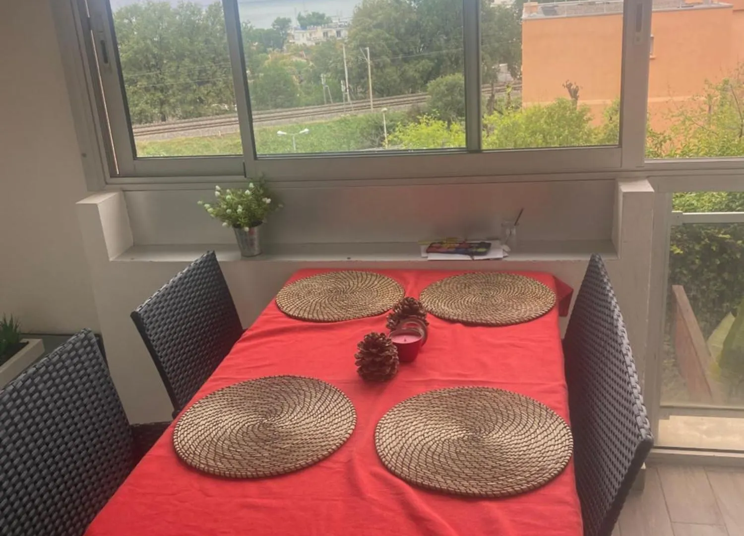 Apartment Appartement Calme Et Propre Avec Vue Sur La Mer Saint-Laurent-du-Var